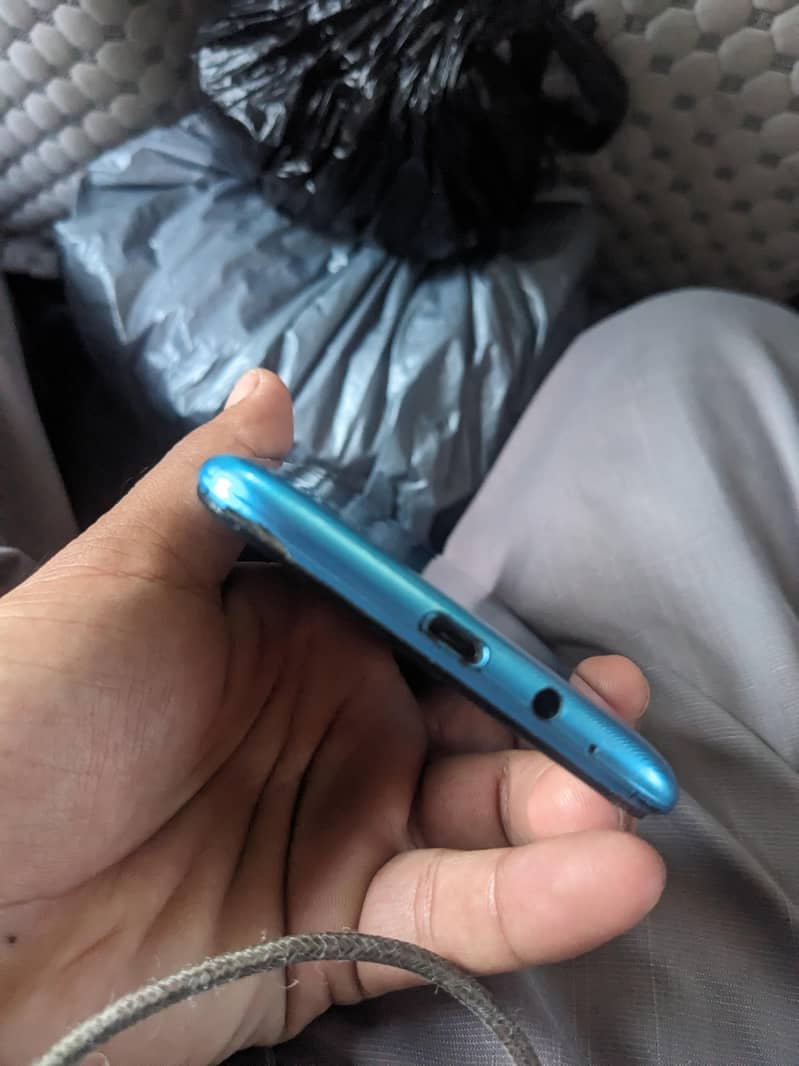 Tecno Spark 4 Lite 4