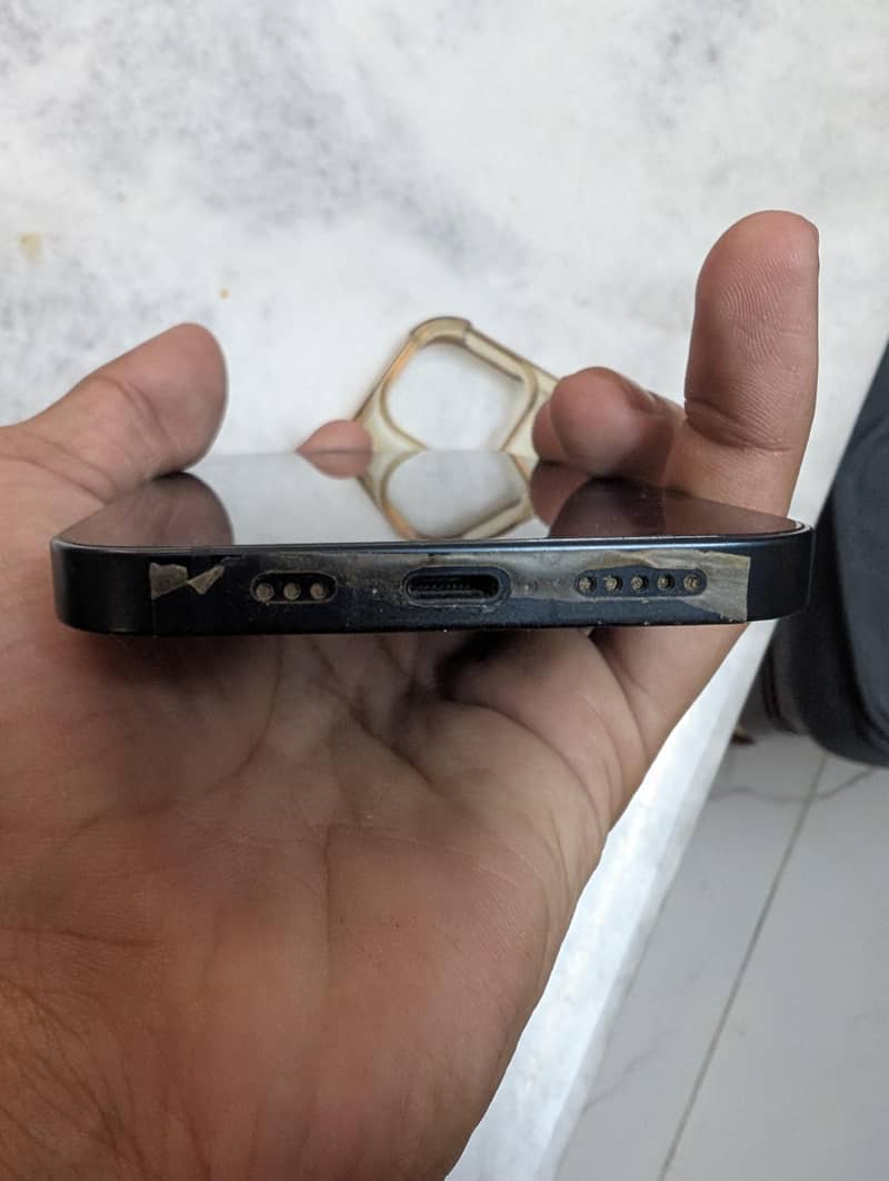 Apple iPhone 13 3
