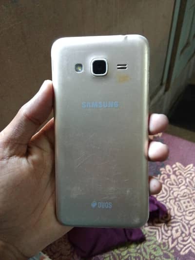 Samsung Mobile J3