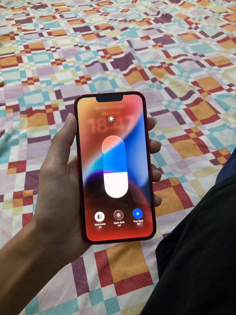 Apple iPhone 14 4