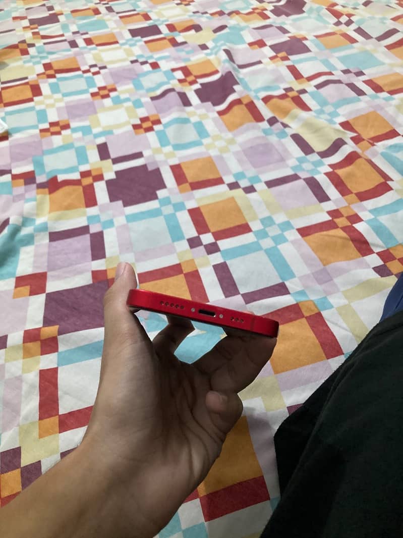 Apple iPhone 14 8