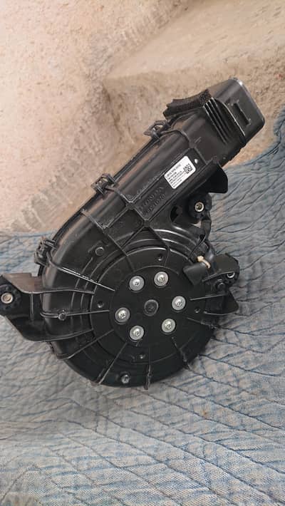 Honda Vezel Hybrid Battery Cooling Fan / Blower