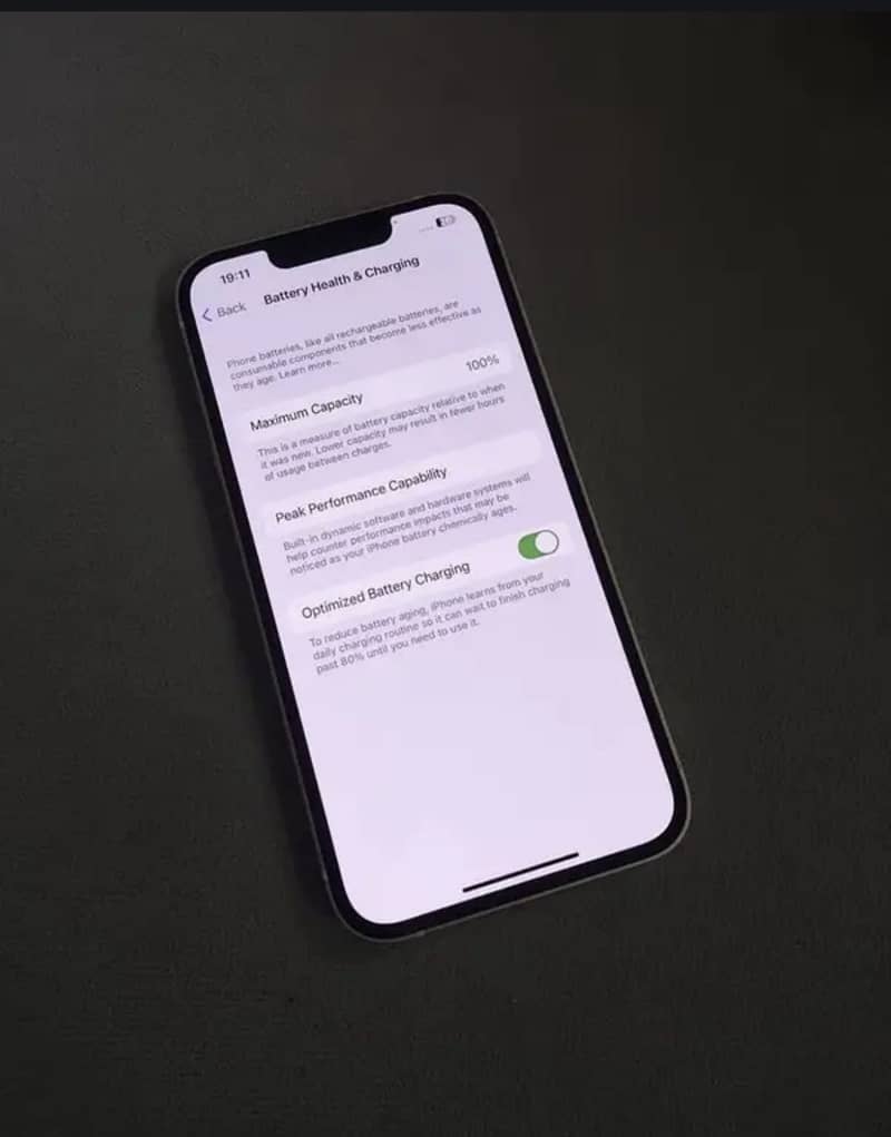 Apple iPhone 13 1