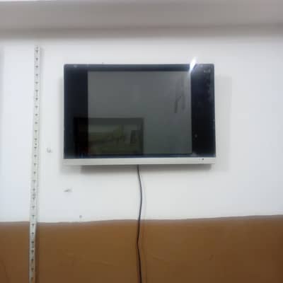 Wall mounted LED TV for sale-Good Condition