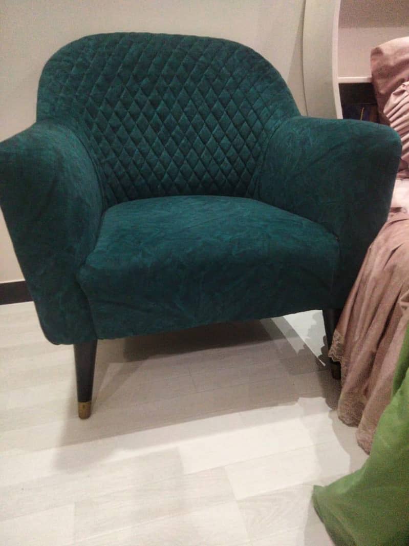 green  sofa 1