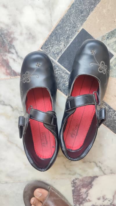 School Shoes size 7