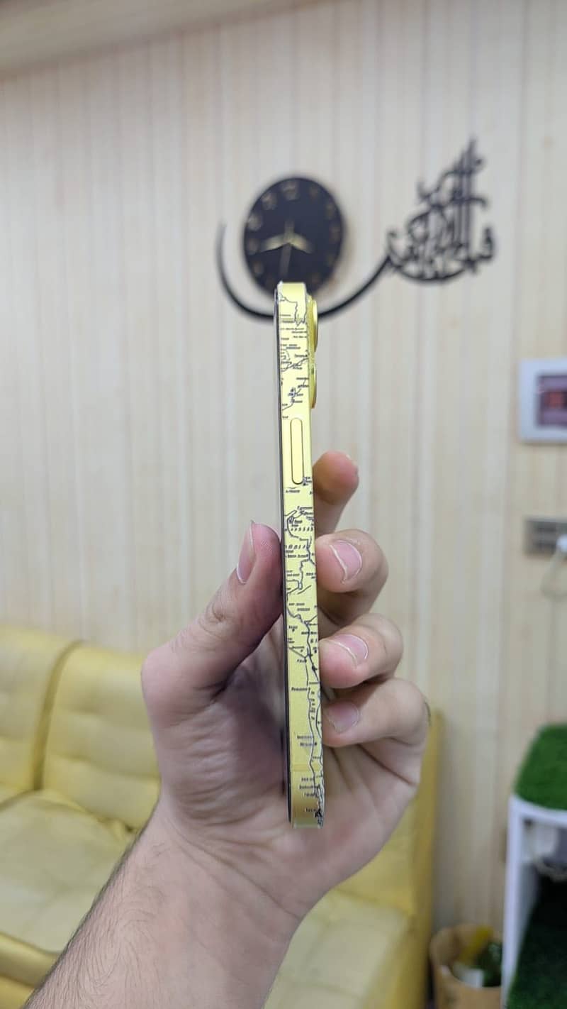 Apple iPhone 14 1