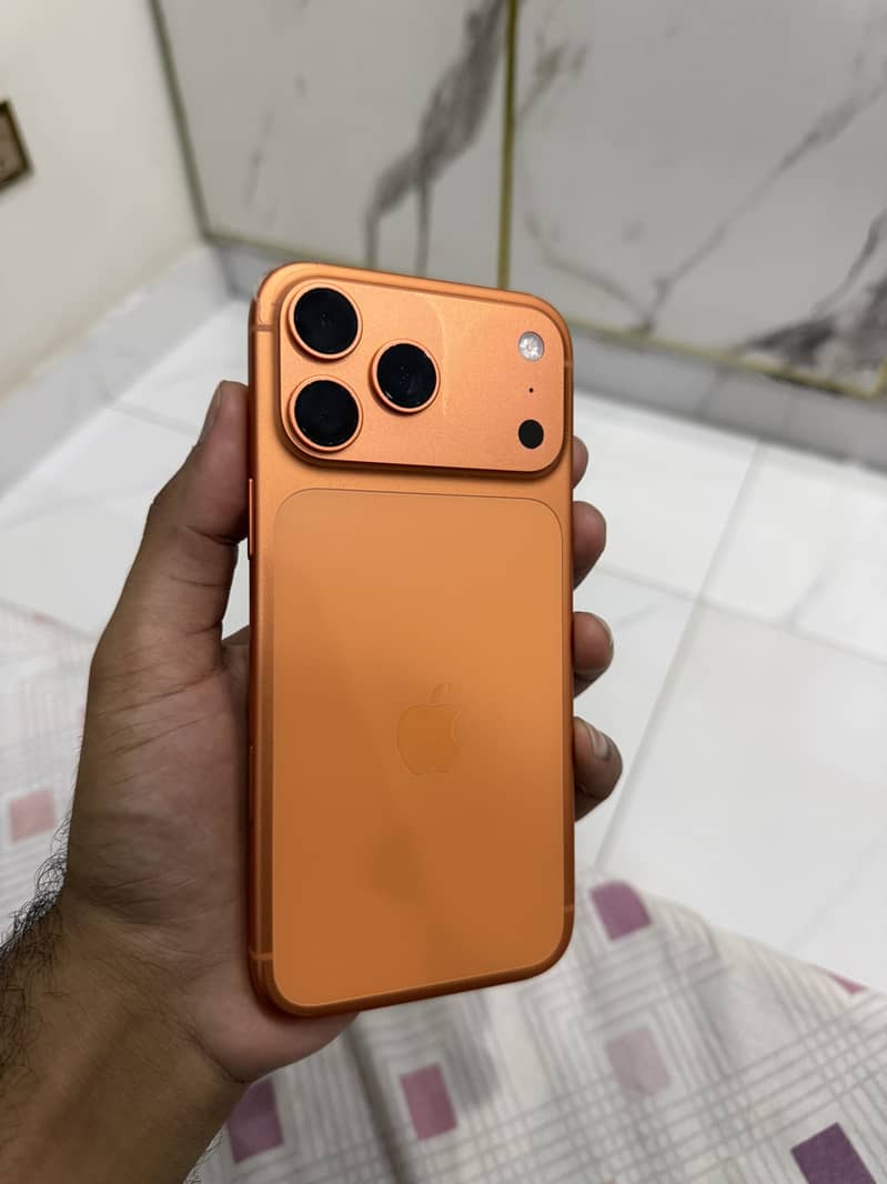 Apple iPhone 17 Pro Max 0