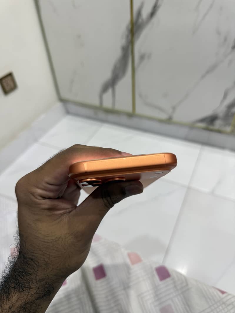 Apple iPhone 17 Pro Max 2