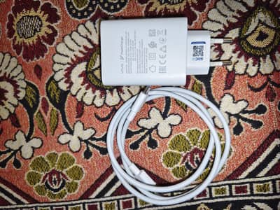 ViVo 80W Flash Charger (Excellent Condition)