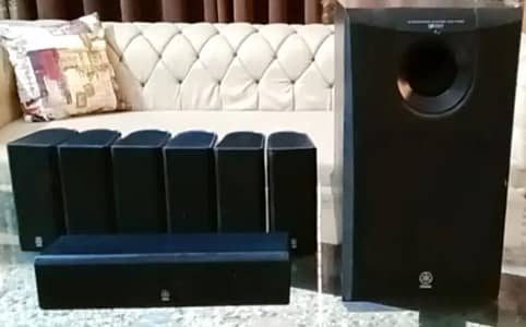 Yamaha Home theater system 8 pieces
