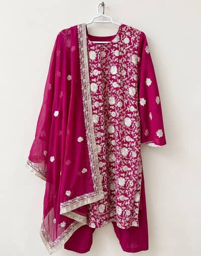 Premium 3-Piece Suit Is Available For Sell in Islamabad