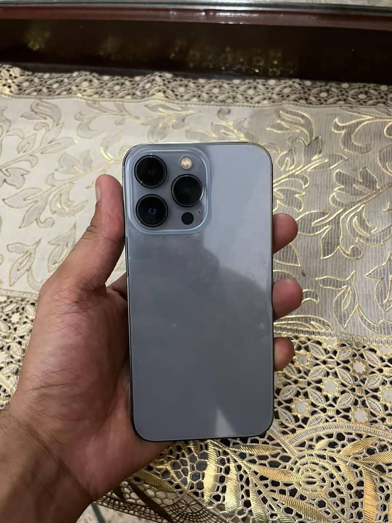 Apple iPhone 13 Pro 12