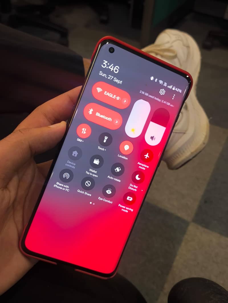 One Plus 10 Pro Sim working 1