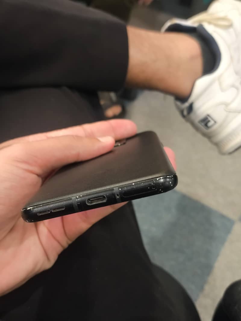 One Plus 10 Pro Sim working 2