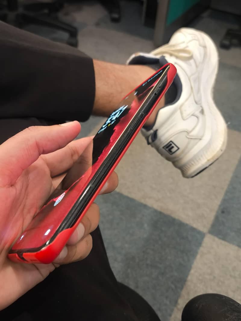 One Plus 10 Pro Sim working 3