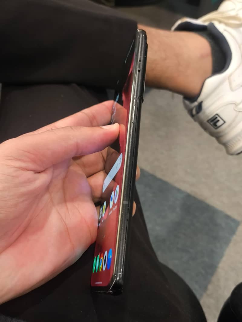 One Plus 10 Pro Sim working 4
