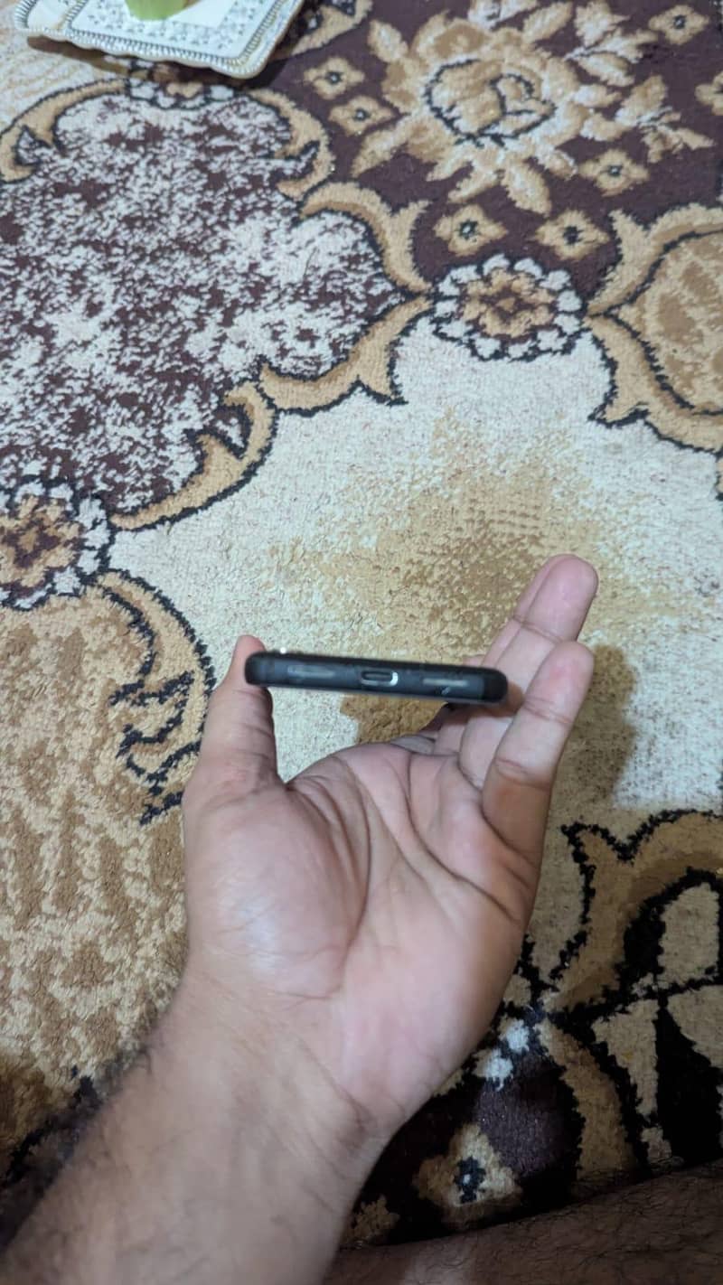 Google Pixel 8 3
