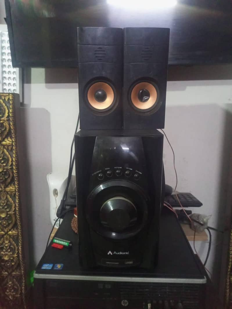 MEGA 40 Audionic Speakers 1
