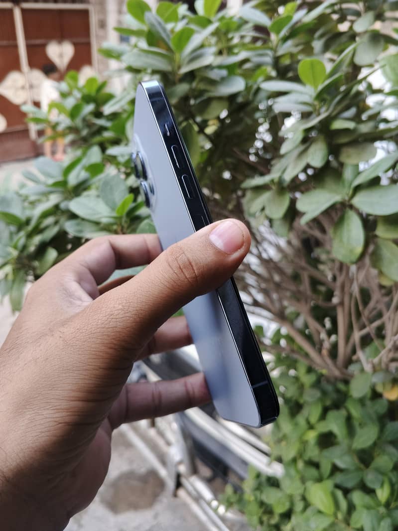 Apple iPhone 13 Pro Max 3