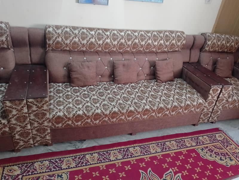 5 seater sofa 0