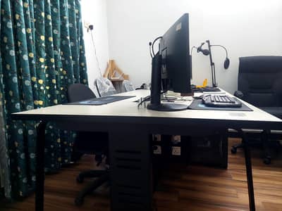 Office workstation Table