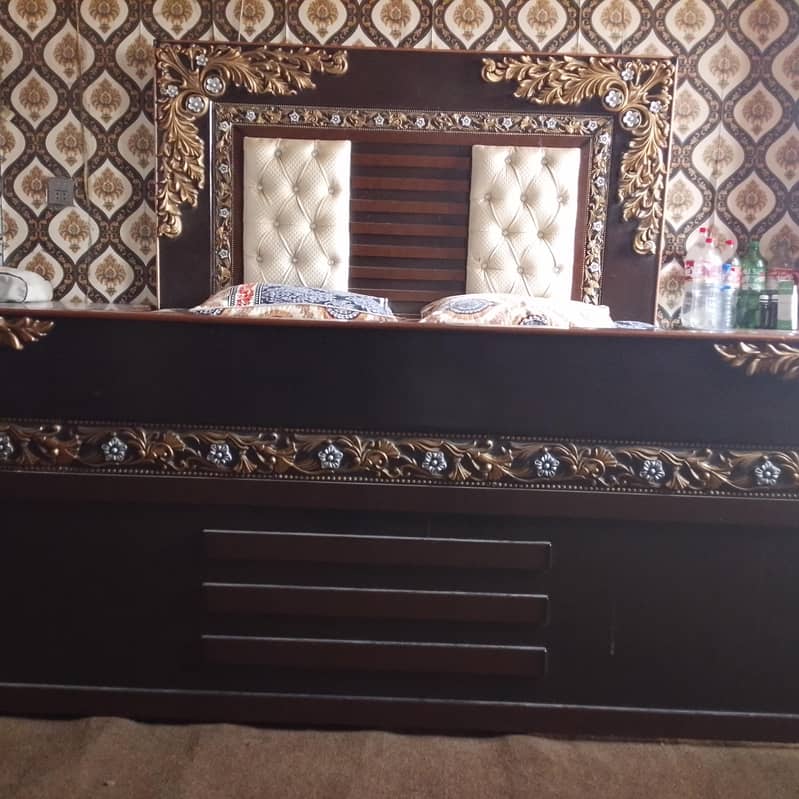 bed set ,showcase,dining set,sofa set 1