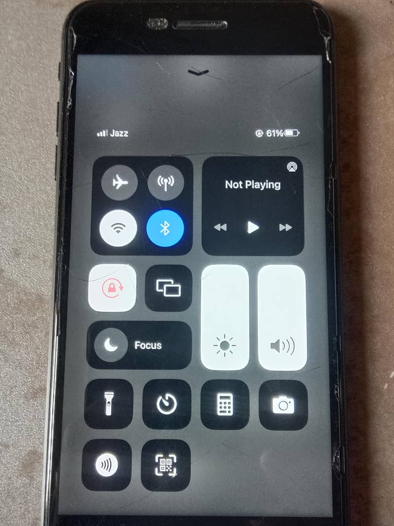 Apple iPhone 8 Plus 3
