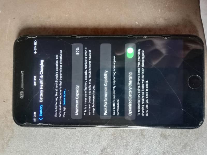 Apple iPhone 8 Plus 4