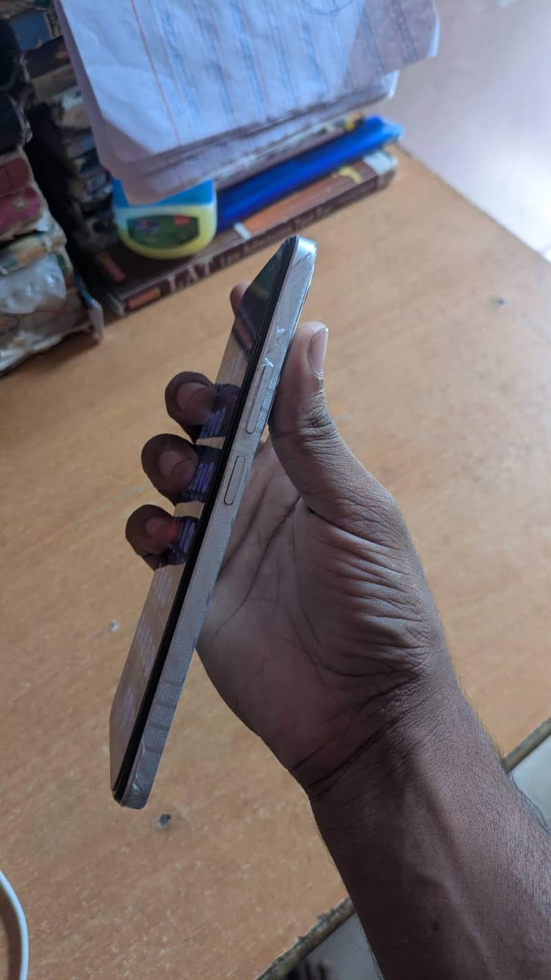 Realme C71 0