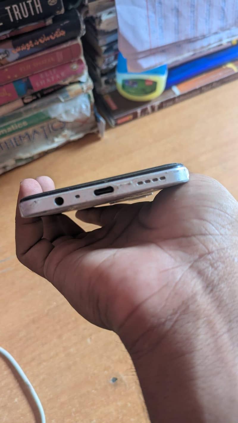 Realme C71 1