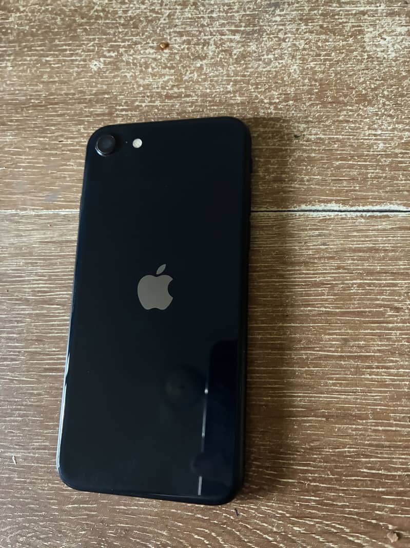 Apple iPhone SE 2022 2