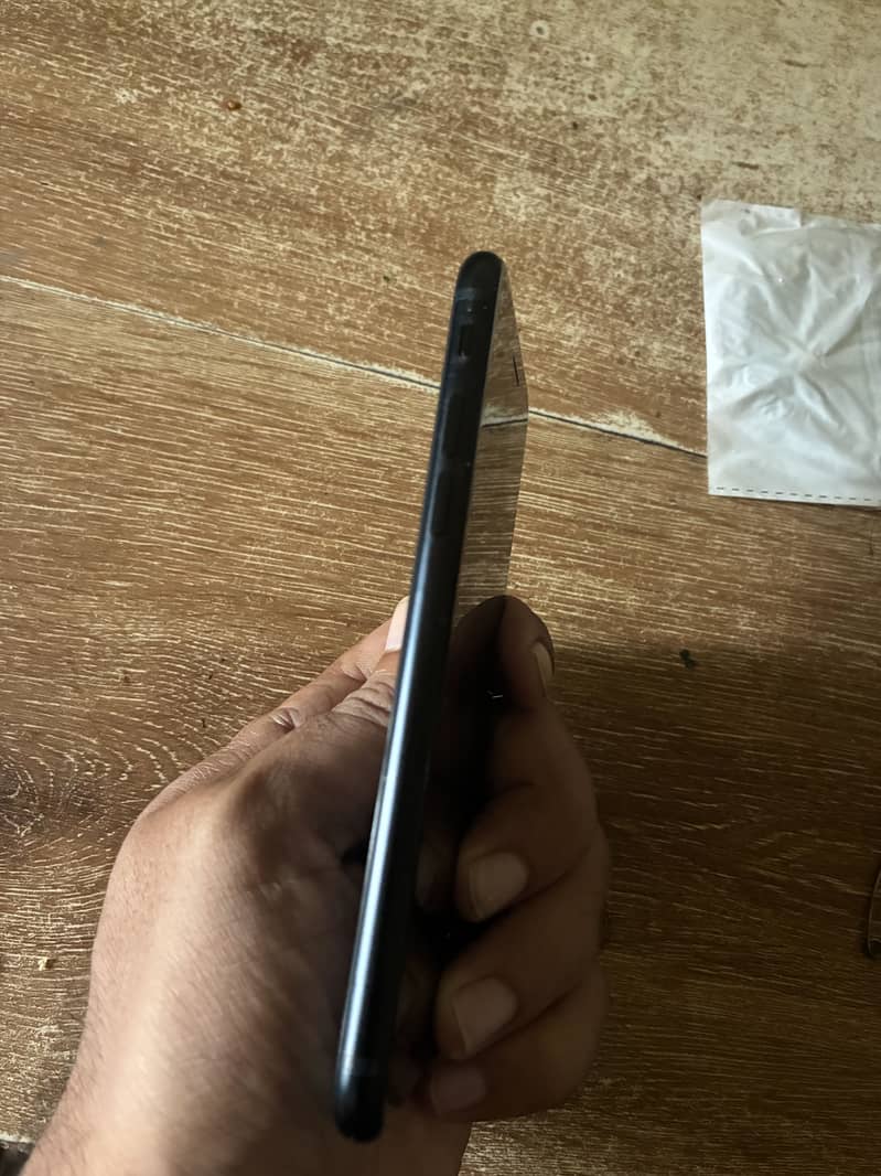 Apple iPhone SE 2022 3