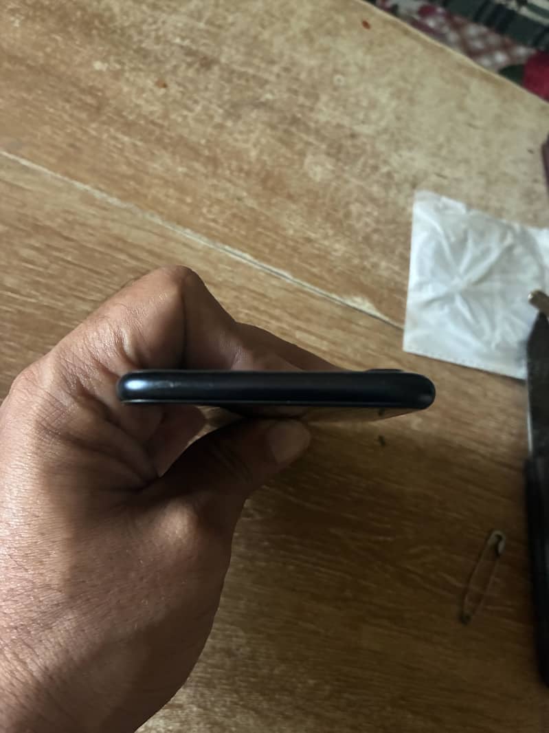 Apple iPhone SE 2022 4