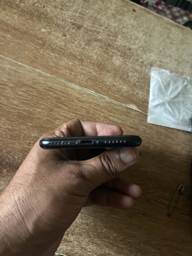 Apple iPhone SE 2022 5