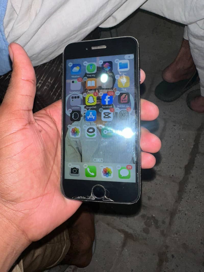 Apple iPhone 7 5