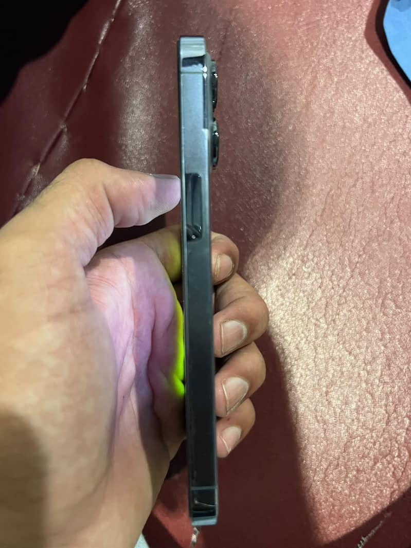 Apple iPhone 13 Pro 3