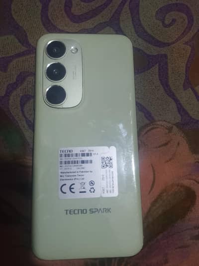 Tecno spark 40 pro plus
