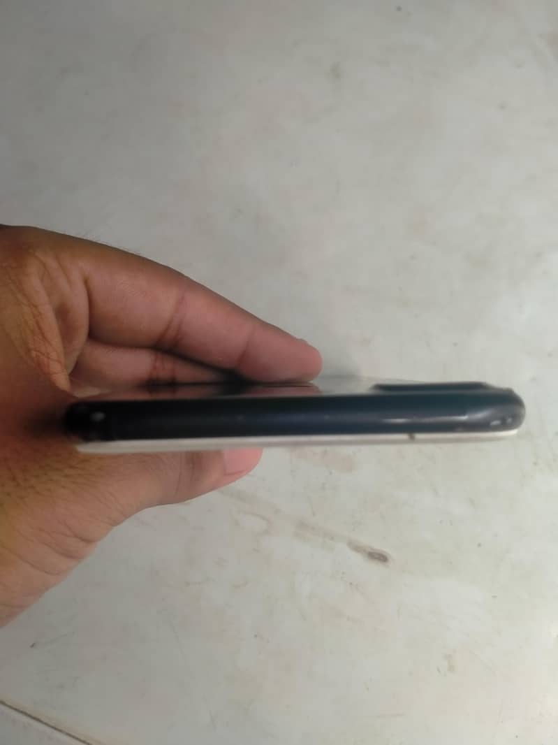 Apple iPhone 7 Plus 6