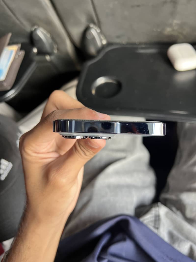 Apple iPhone 13 Pro 6