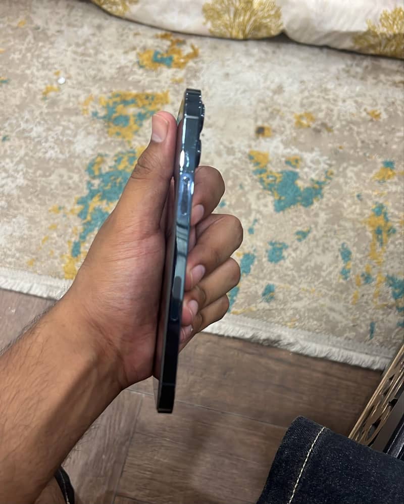 Apple iPhone 12 Pro Max 1