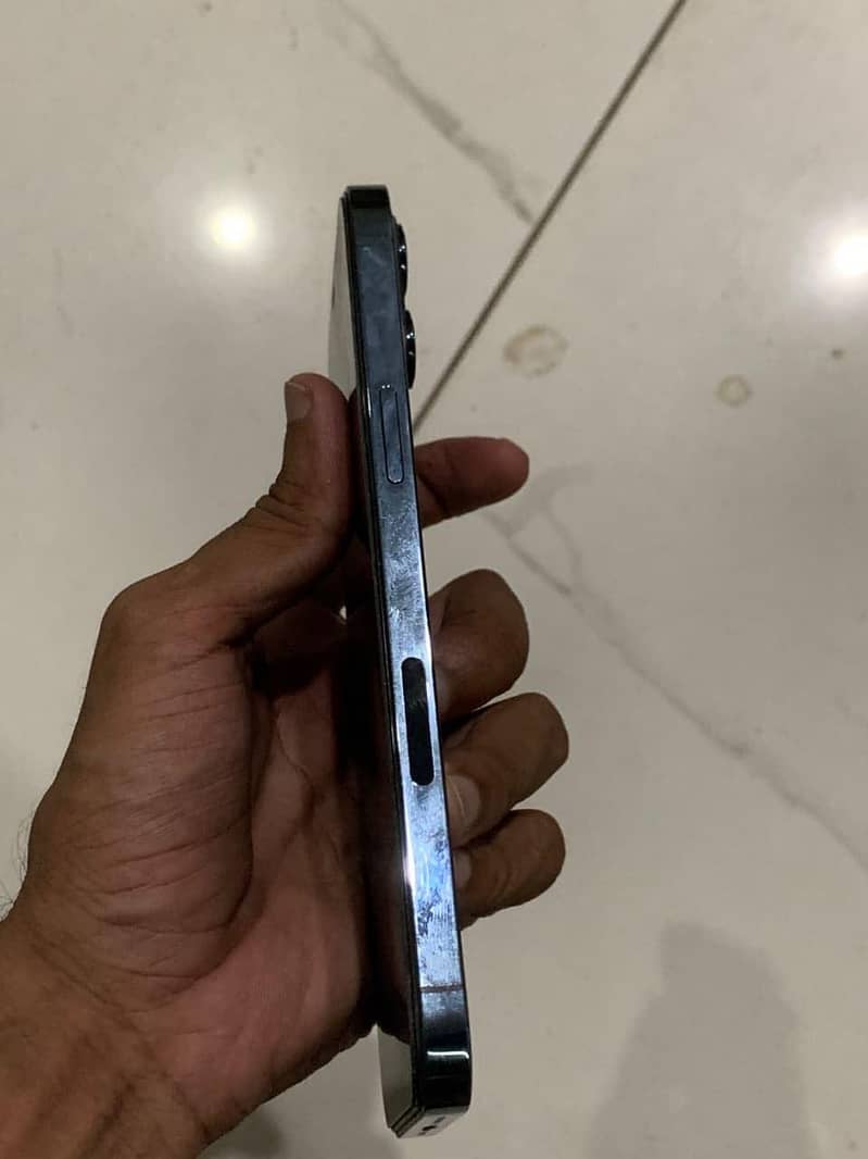 Apple iPhone 12 Pro Max 2