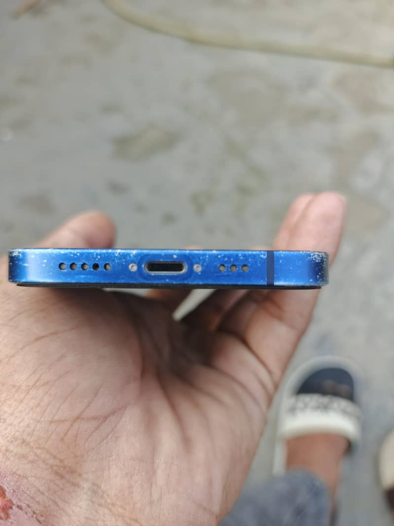 Apple iPhone 12 8
