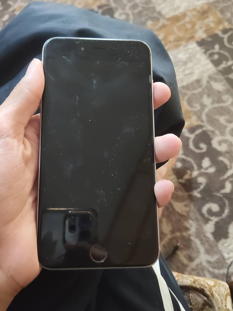 Apple iPhone 6S 1