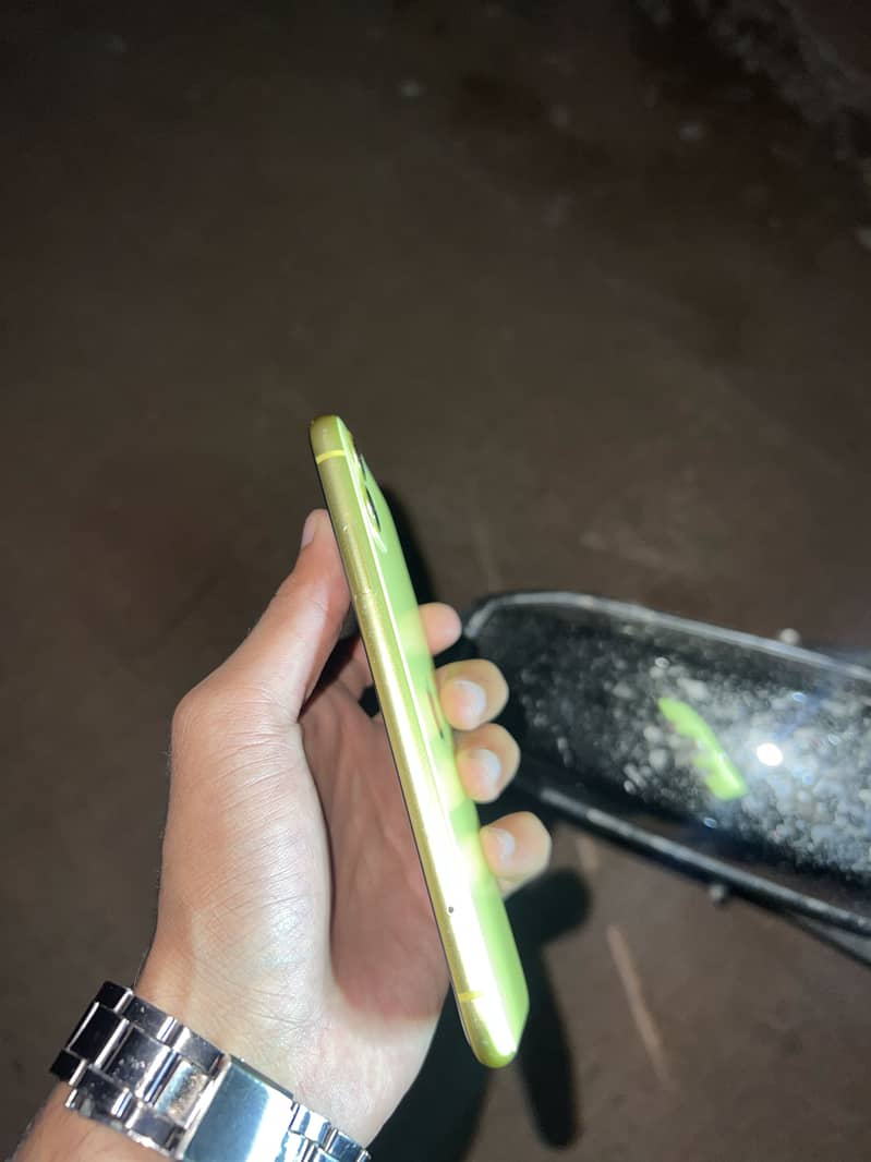 Apple iPhone 11 6