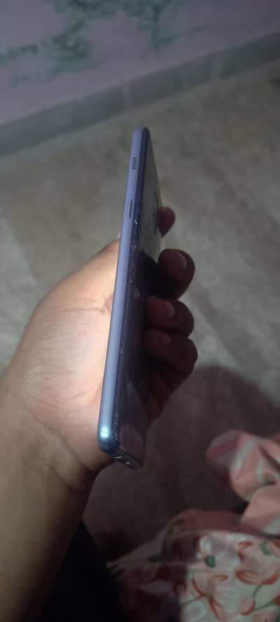 Samsung Mobile G8 Plus