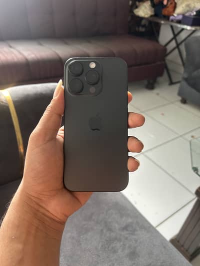 Apple iPhone 16 Pro