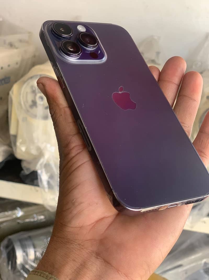 Apple iPhone 14 Pro Max 3