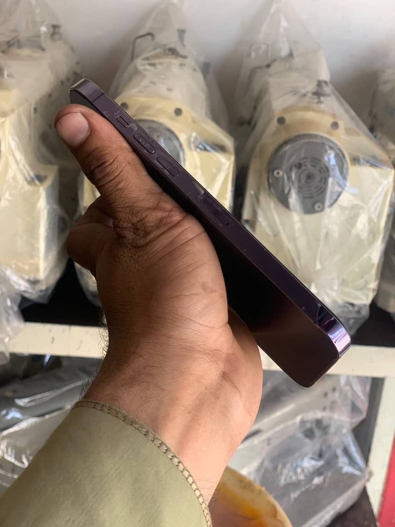 Apple iPhone 14 Pro Max 7