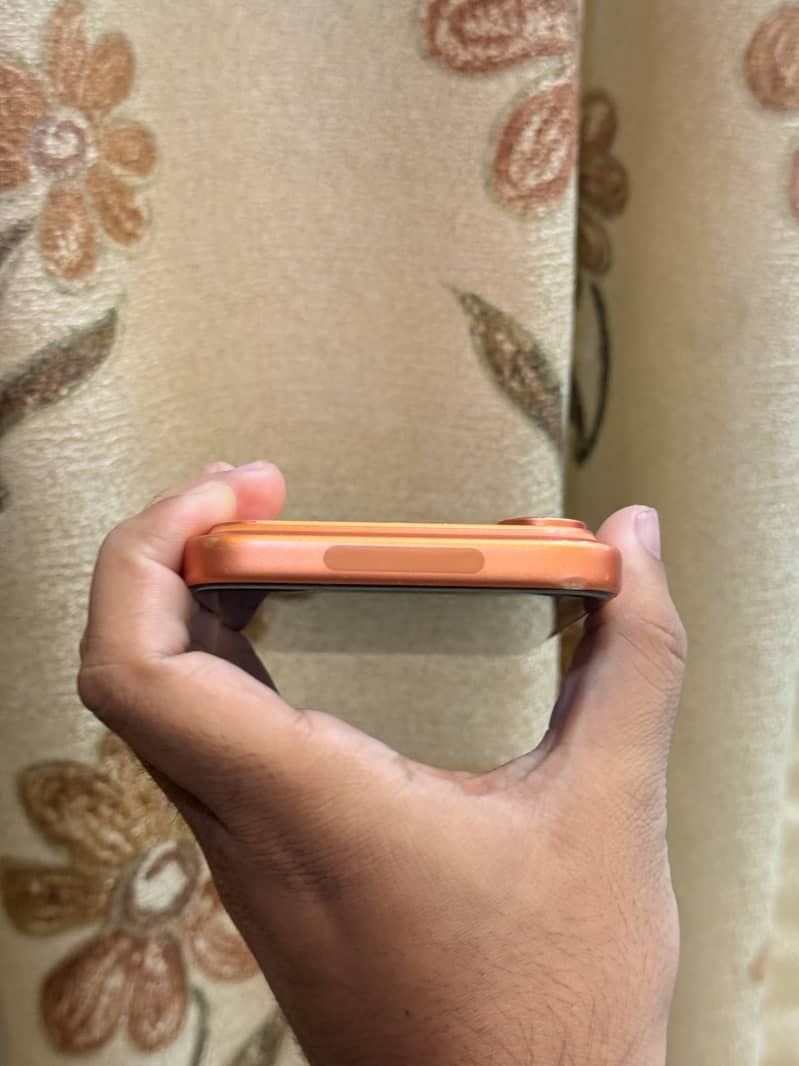 Apple iPhone 17 Pro Max 2